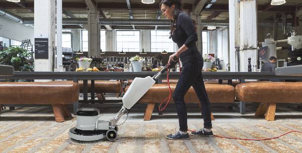 Resenje-za-Osetljive-Podne-Povrsine-u-Industriji-i-Kako-ih-Ocistiti