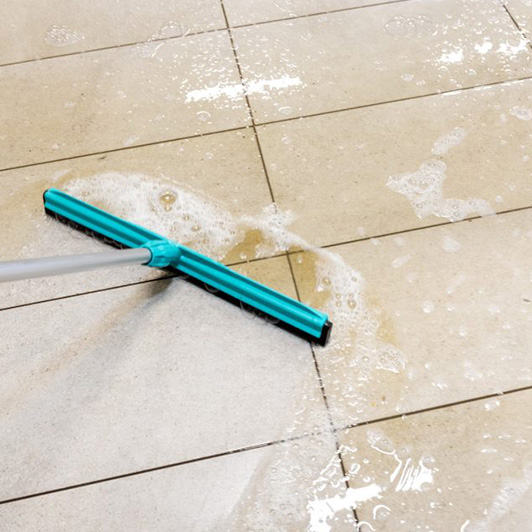 brisac-za-podove-sa-gumom-3