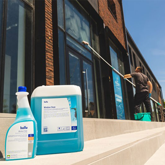 sredstvo-za-ciscenje-stklenih-povrsina-window-clean-4