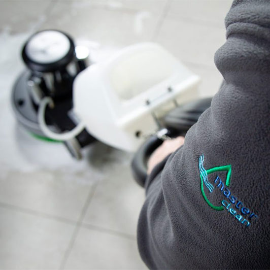 masina-za-pranje-tvrdih-podova-Hercules-11