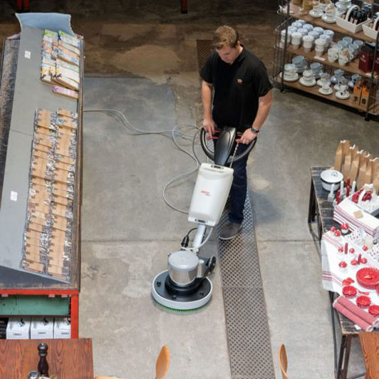 masina-za-pranje-tvrdih-podova-Hercules-13