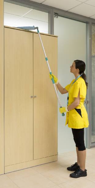 ciscenje-ormara-na-visini