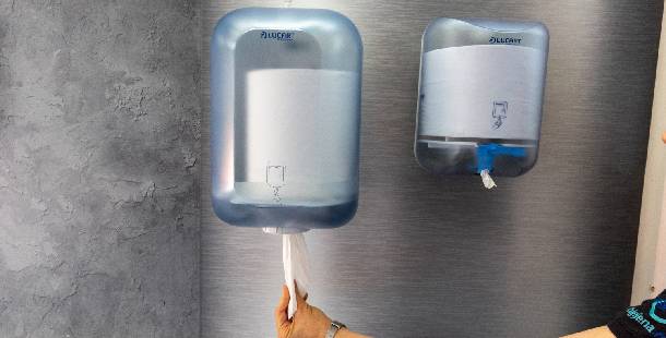 dozatori-za-ubruse-za-profesionalne-kuhinje