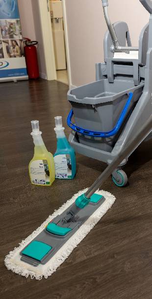 oprema-za-ciscenje-kancelarije