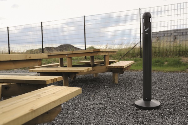 metalna pepeljara za napolje