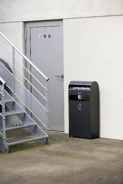 Kanta za smeće sa pepeljarom